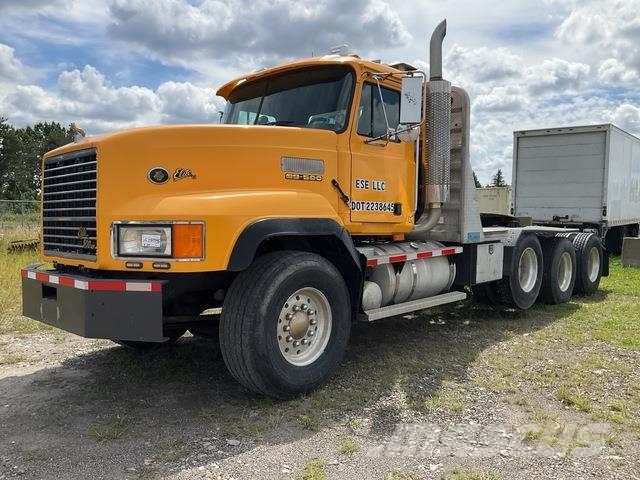 Mack CL713 Dragbilar