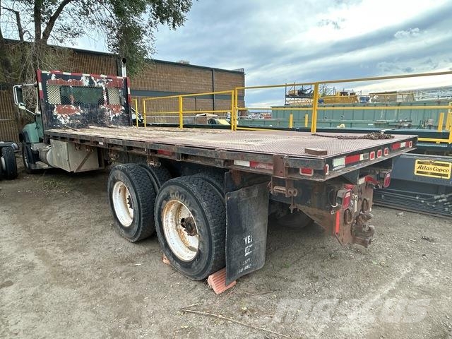 Mack CL713 شاحنات مسطحة/مفصلية الجوانب