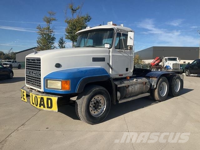 Mack CL753 Τράκτορες