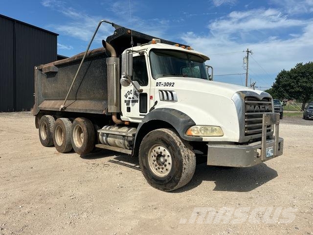 Mack CT713 Camion ribaltabili