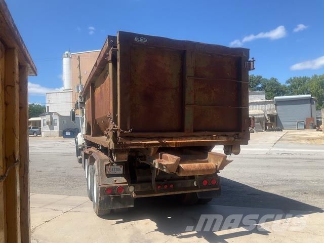 Mack CV713 Camiones portacubetas