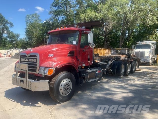 Mack CV713 Camiones portacubetas