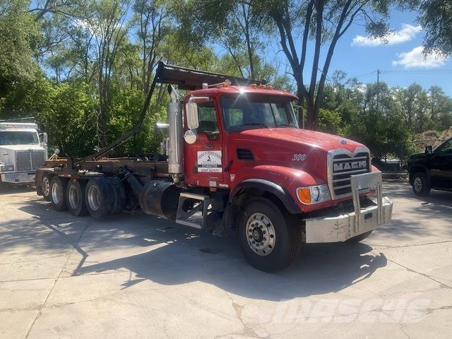 Mack CV713 Camiones portacubetas