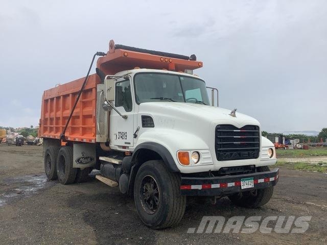 Mack CV713 Kipper