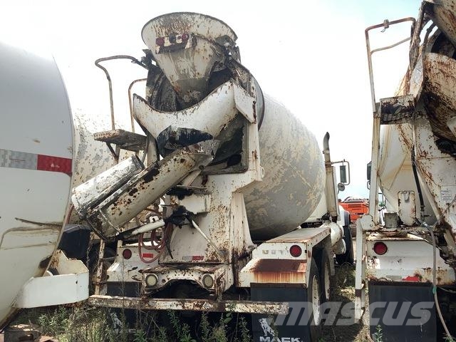 Mack CV713 Andere Fahrzeuge