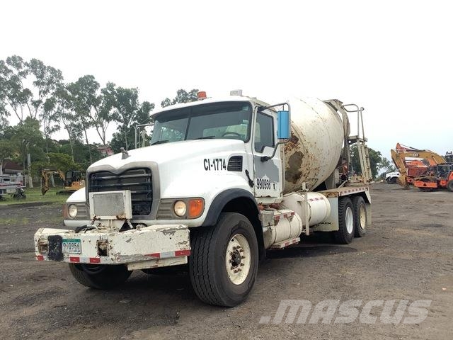 Mack CV713 Andere Fahrzeuge