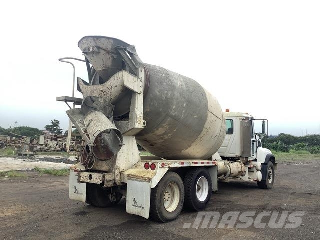 Mack CV713 Andere Fahrzeuge