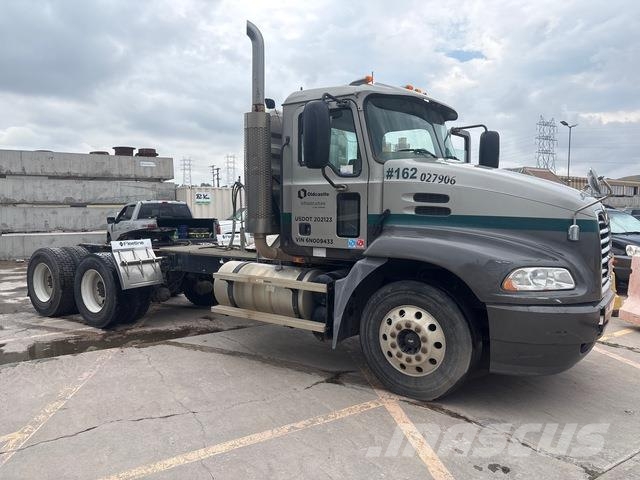 Mack CXN613 Ciągniki siodłowe