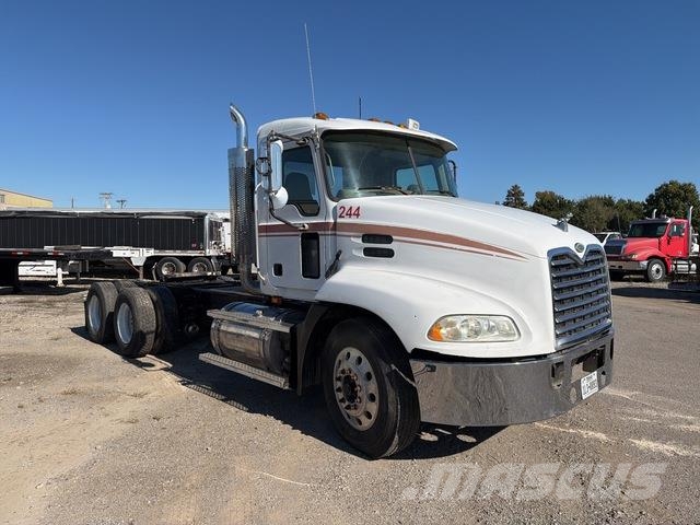 Mack CXN613 Vilcēji