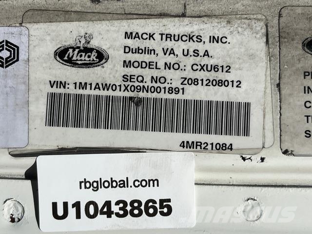 Mack CXU612 Vetopöytäautot