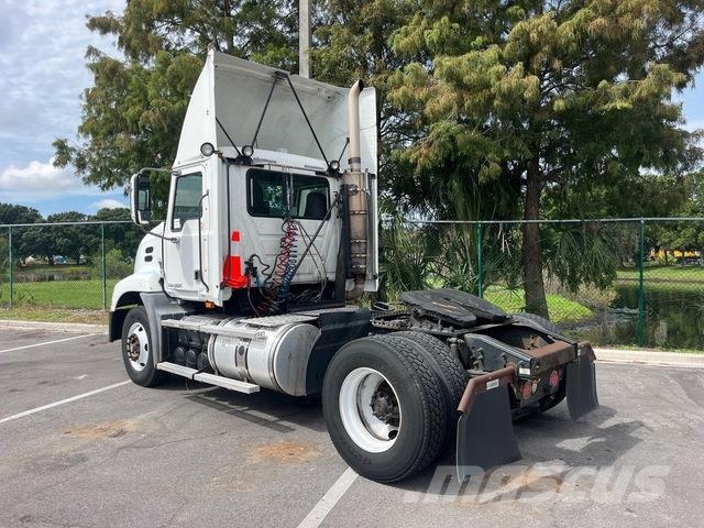 Mack CXU612 Sattelzugmaschinen