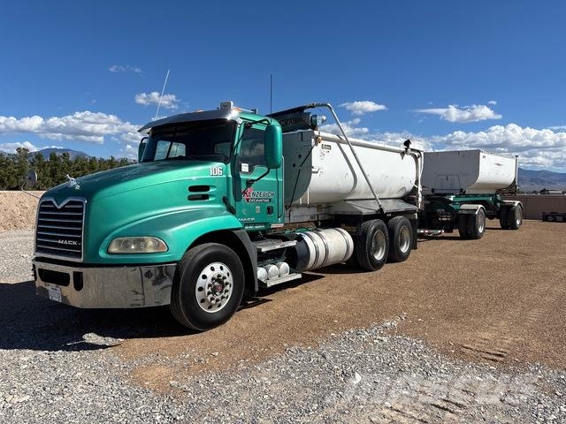 Mack CXU613 Other trucks