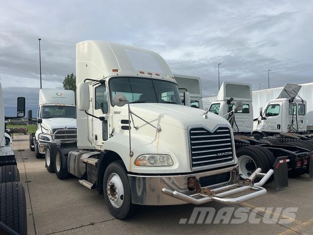 Mack CXU613 Motrici e Trattori Stradali