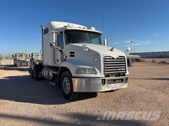 Mack CXU613 Tractor Units