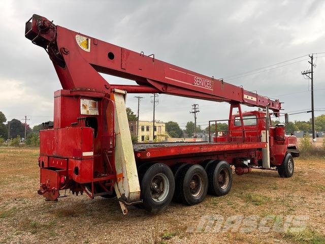 Mack DMM6856S 其他货车
