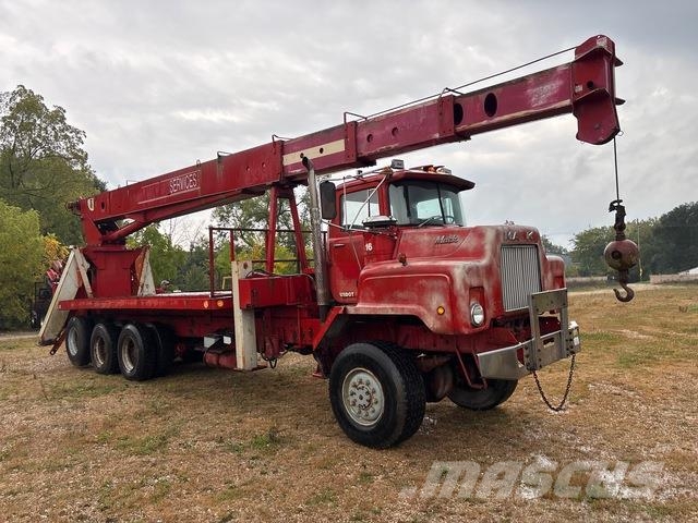 Mack DMM6856S 其他货车