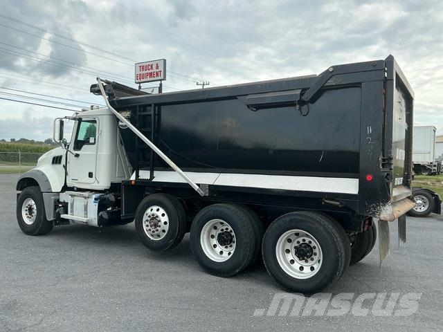 Mack Granite Camiones bañeras basculantes o volquetes