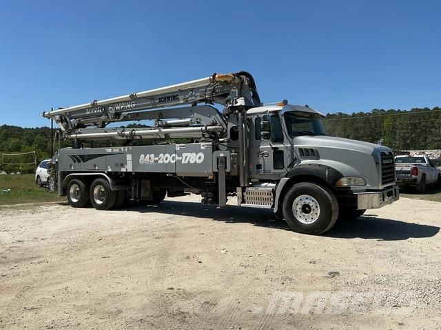 Mack GU533 Bombas de concreto