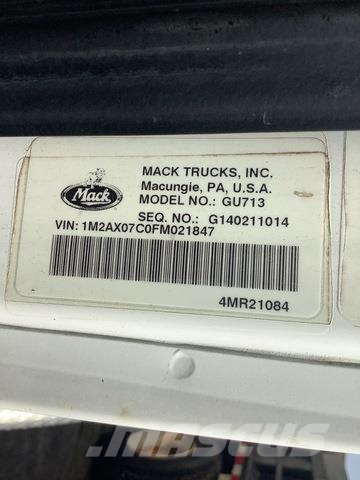Mack GU713 Sora- ja kippiautot