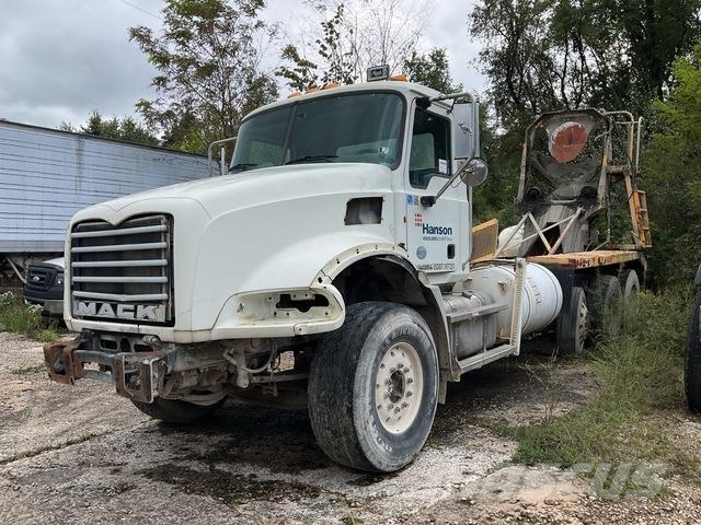 Mack GU813 Muut kuorma-autot