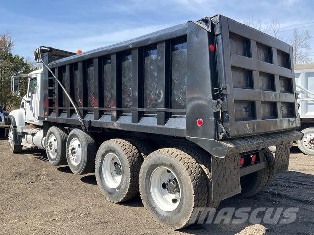 Mack GV713 Tipper trucks