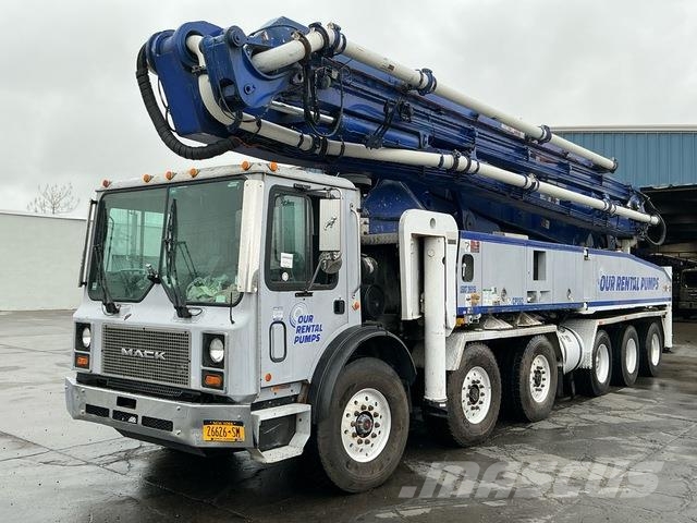 Mack MR688S Betonpumpen