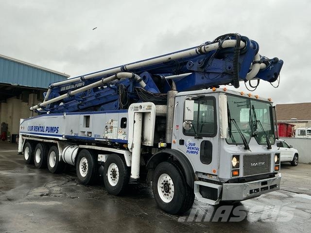 Mack MR688S Betonpumpen