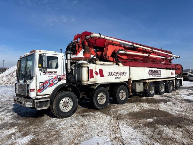 Mack MR688S Betonpumpen