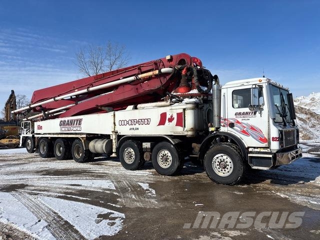 Mack MR688S Betonpumpen