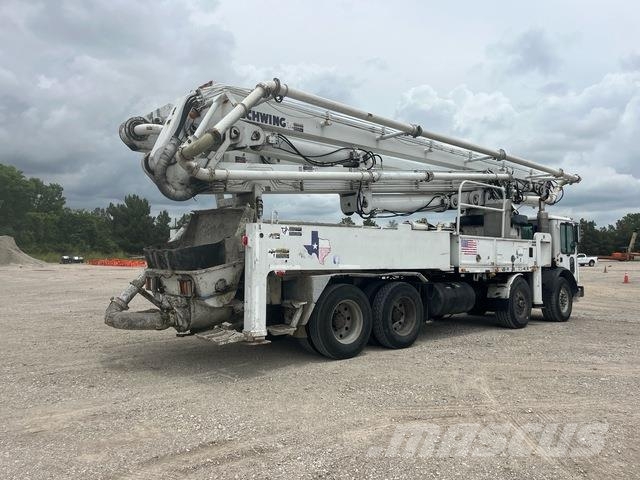 Mack MR688S مضخات خرسانة