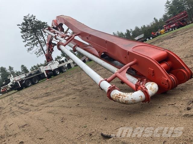 Mack MR688S مضخات خرسانة