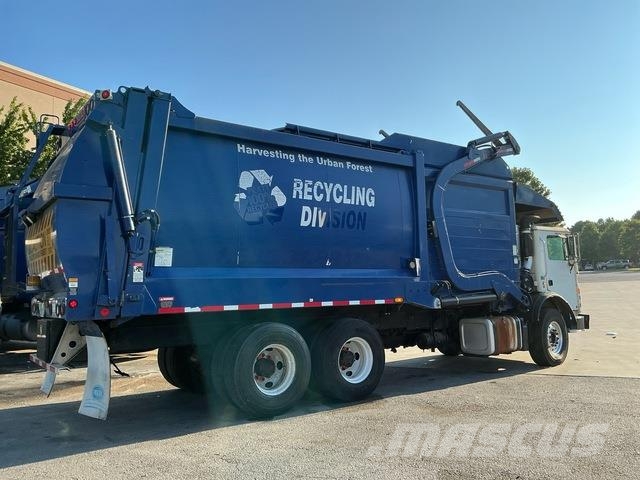 Mack MRU613 Müllwagen