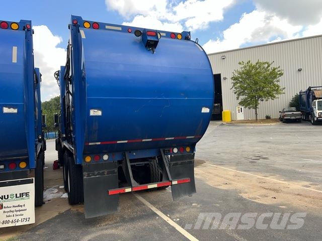 Mack MRU613 폐기물 수거 트럭