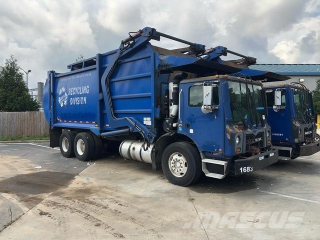 Mack MRU613 폐기물 수거 트럭