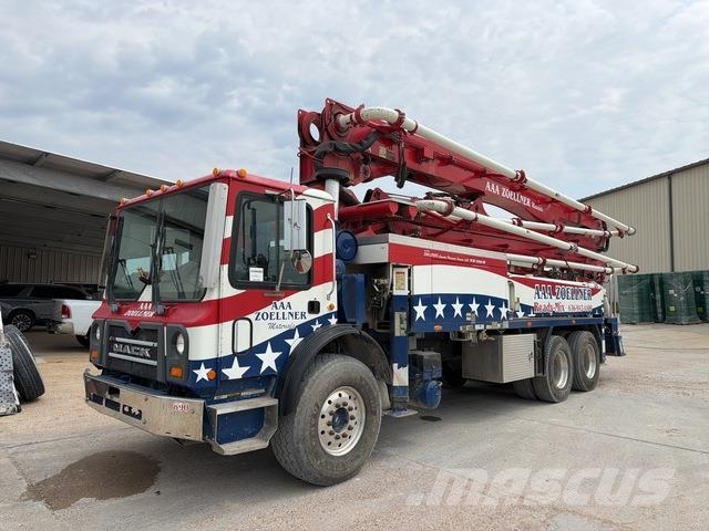 Mack MRU613 مضخات خرسانة
