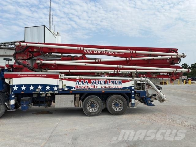 Mack MRU613 مضخات خرسانة