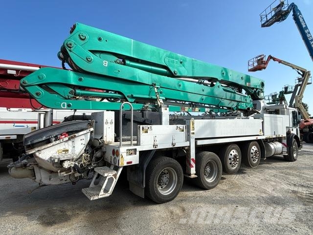 Mack MRU613 Kamionske beton pumpe