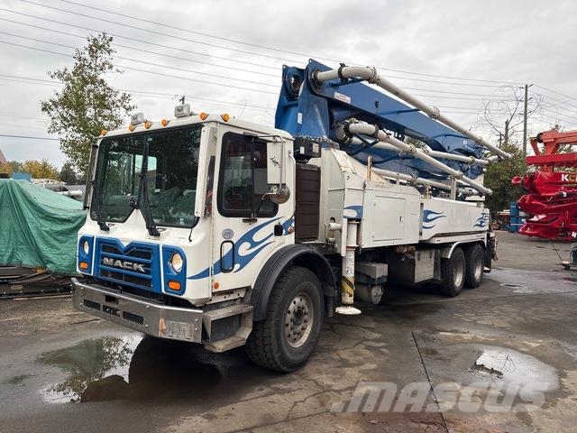 Mack MRU613 混凝土输送泵|布料机