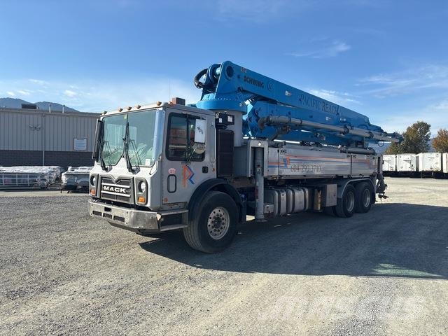 Mack MRU613 Kravas mašīna- betona sūknis