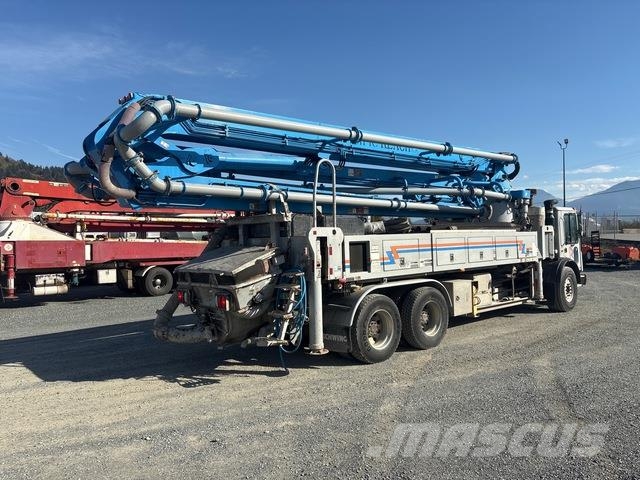 Mack MRU613 Kravas mašīna- betona sūknis