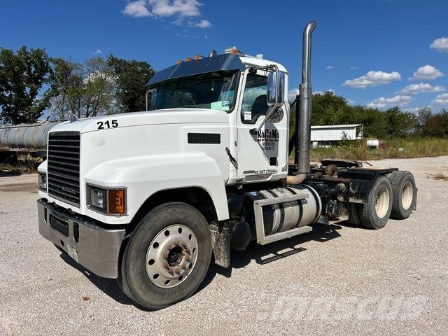 Mack Pinnacle Tractor Units