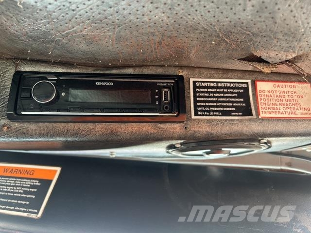 Mack R686RS Value-Liner Tractor Units
