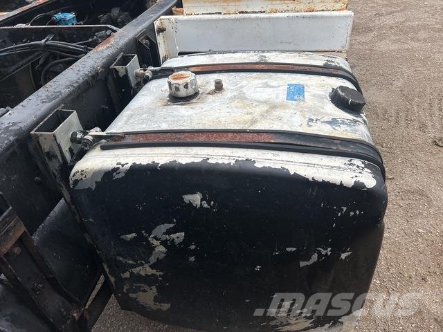 Mack R686RS Value-Liner Tractor Units