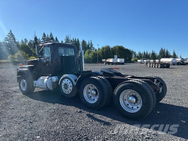 Mack RD688S وحدات الجر