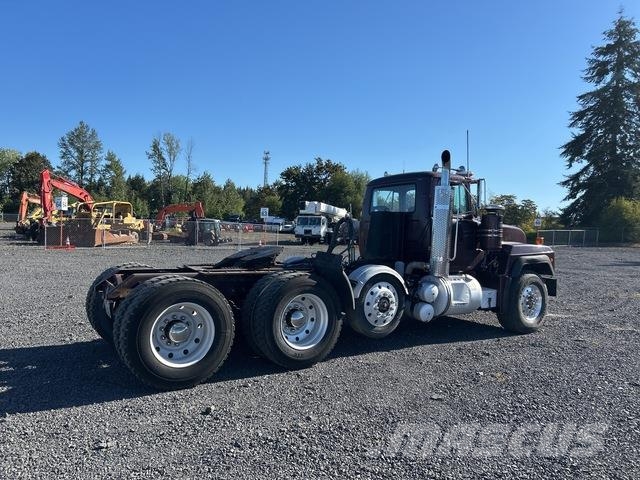 Mack RD688S وحدات الجر