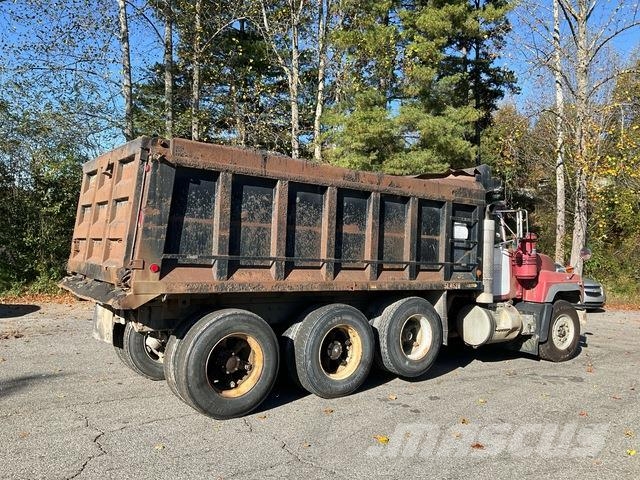 Mack RD688S Caminhões basculantes