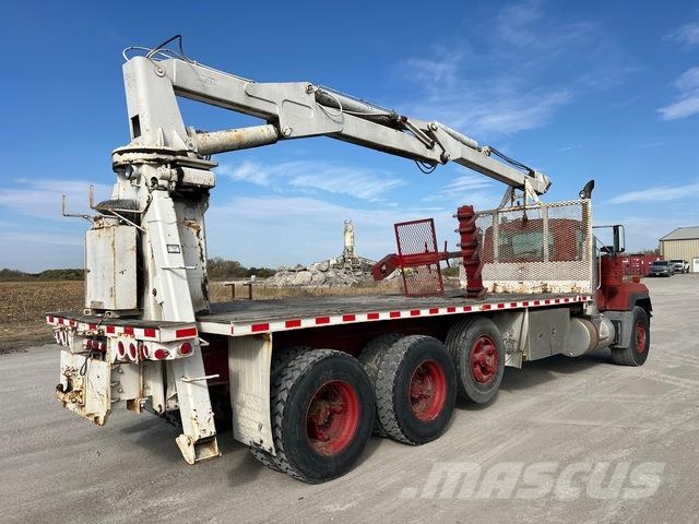 Mack RD688S Andere Fahrzeuge