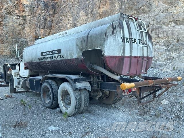 Mack RD688S Ūdens mašīnas