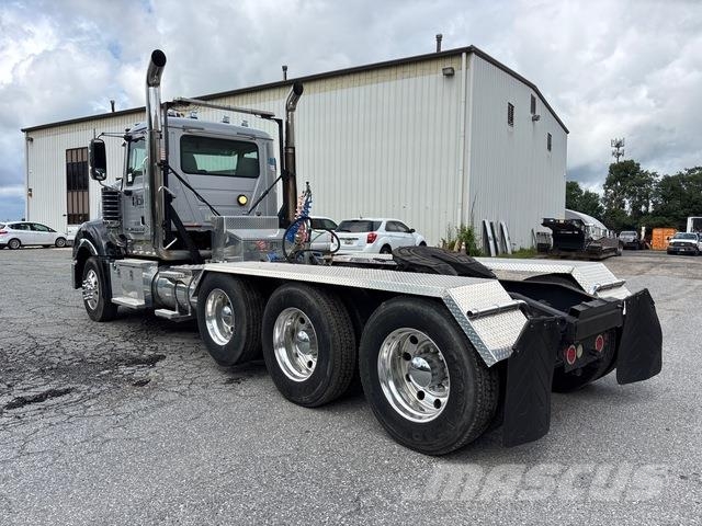 Mack TD713 Dragbilar