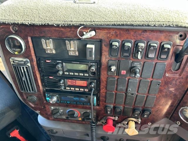Mack Trident شاحنات قلابة